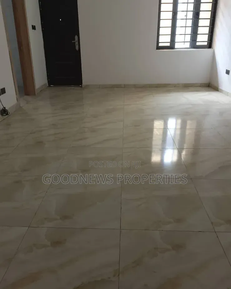 4bdrm Duplex in Harris Drives Vgc for sale in VGC / Ajah
