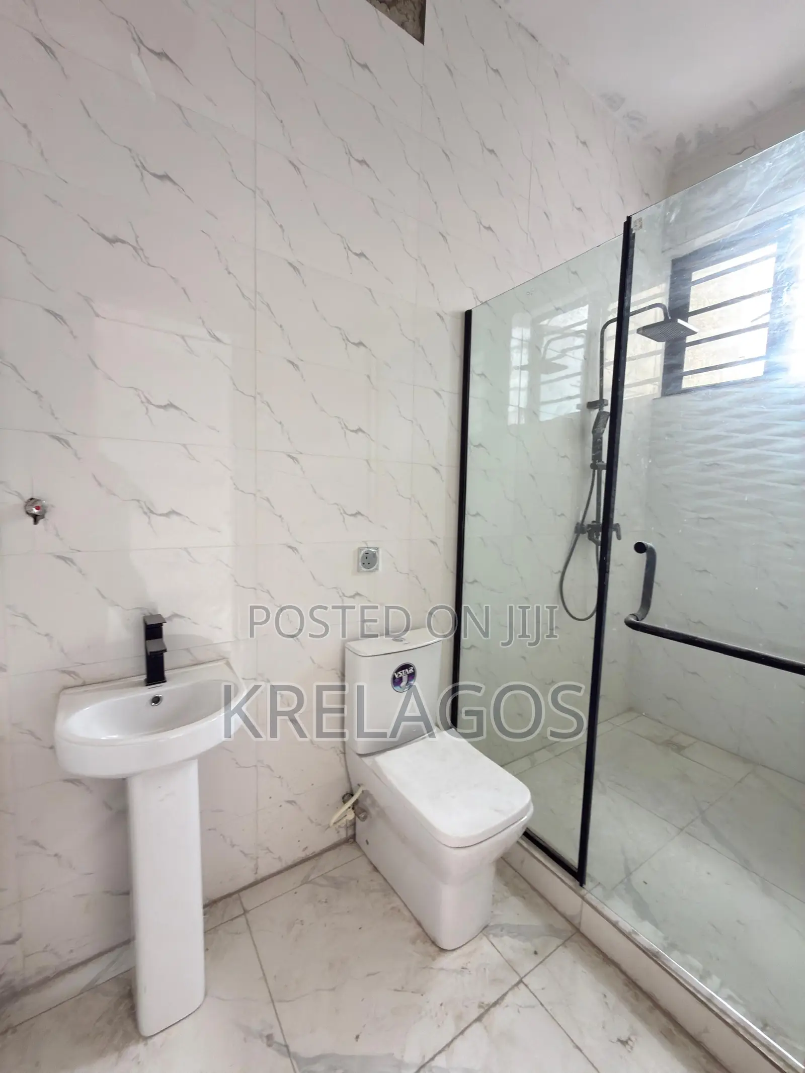 3bdrm Duplex in Abraham Adesanya Estate for sale in Abraham Adesanya Estate