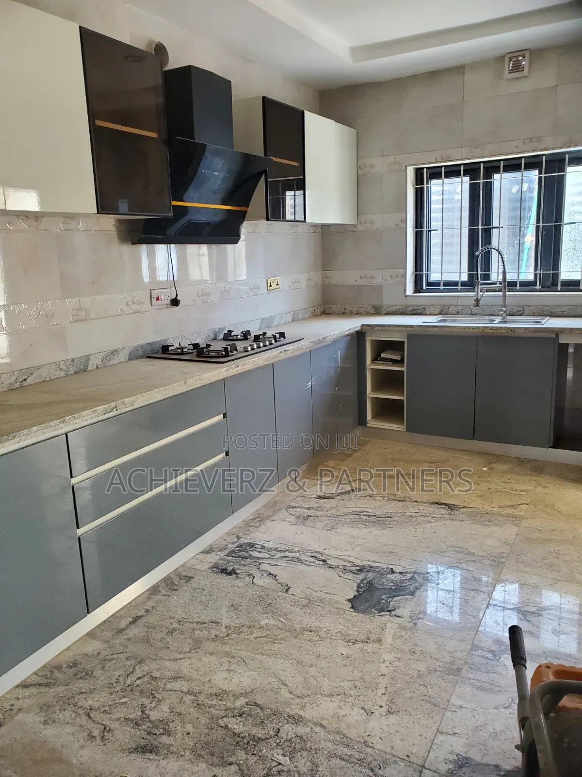 4bdrm Duplex in Kado for rent in Kado
