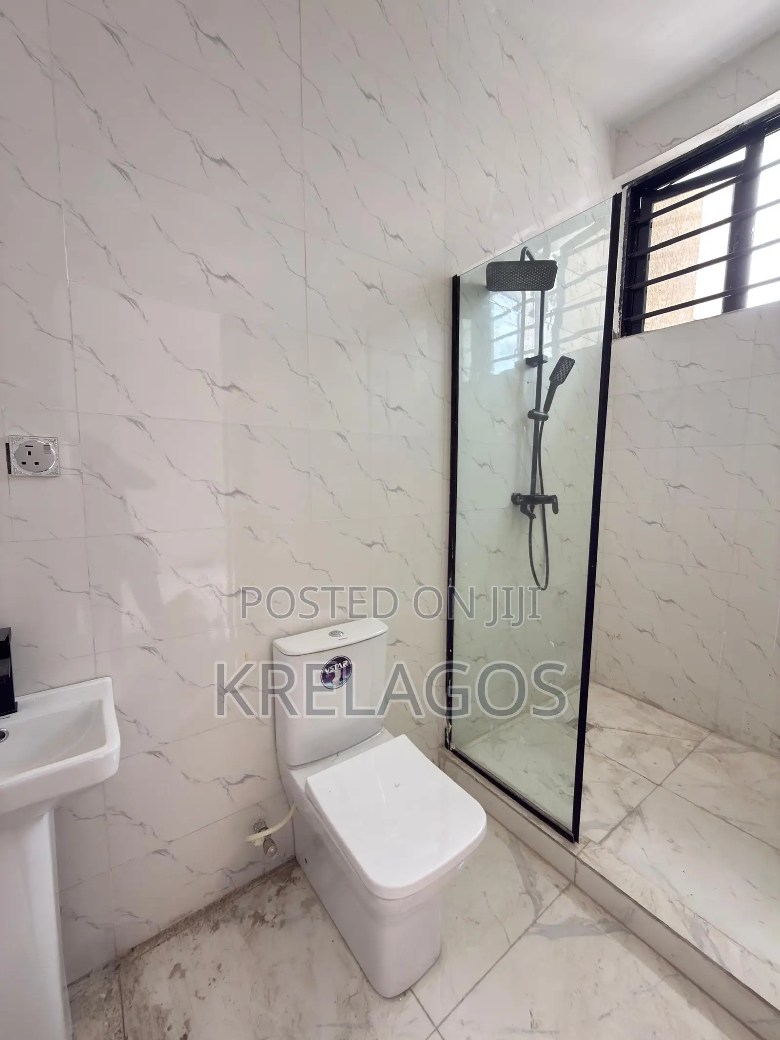 3bdrm Duplex in Abraham Adesanya Estate for sale in Abraham Adesanya Estate