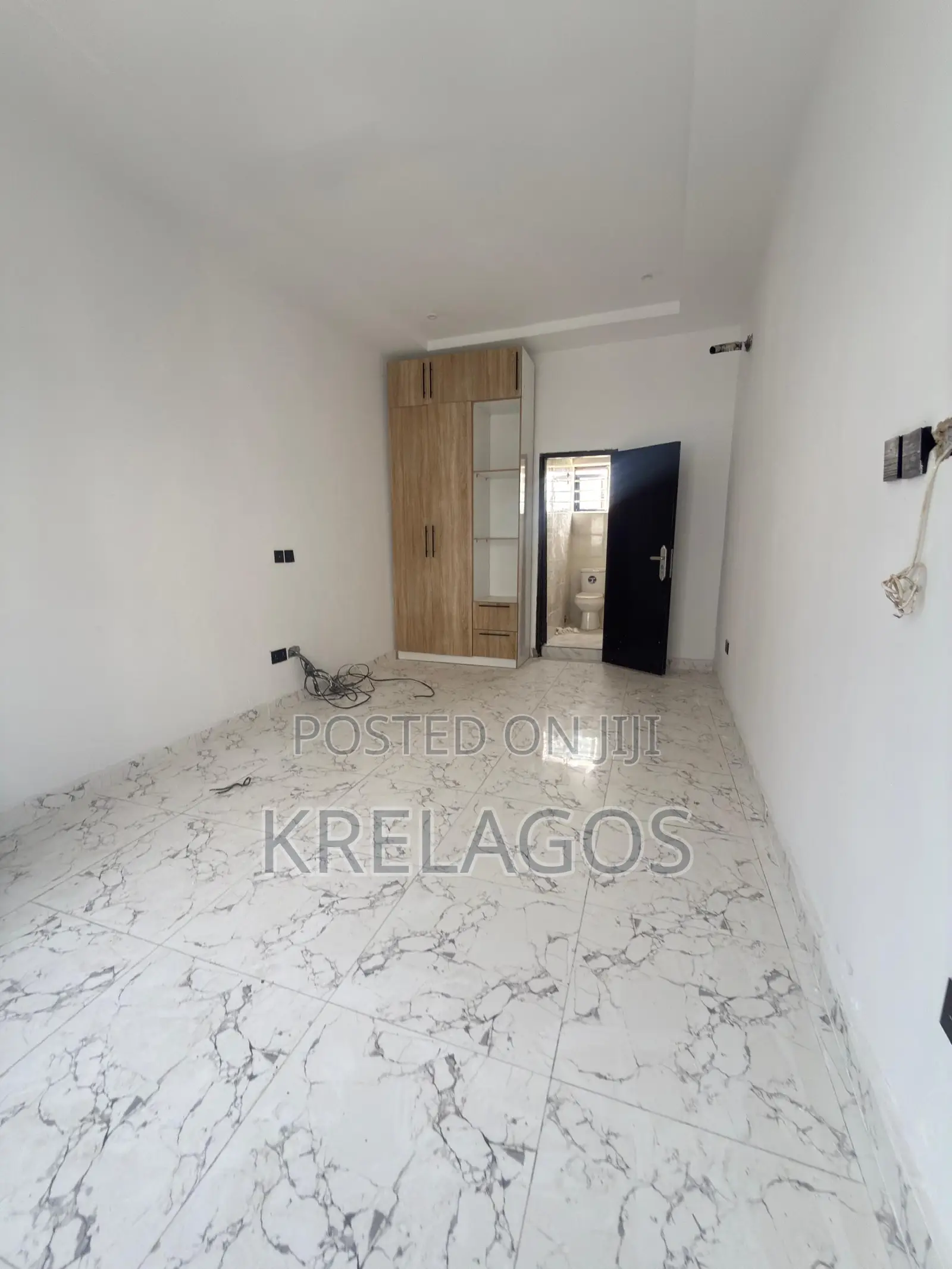 2bdrm Duplex in Abraham Adesanya Estate for sale in Abraham Adesanya Estate