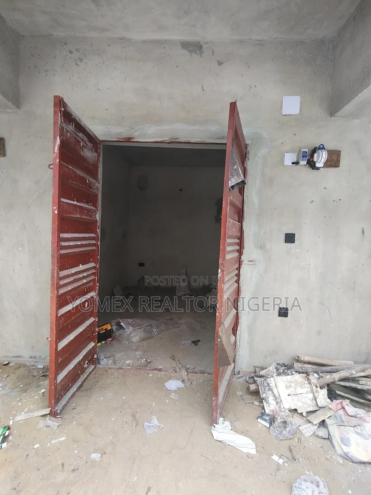 Shop To Let On A Major Street In Igbojia-shapati in Bogije
