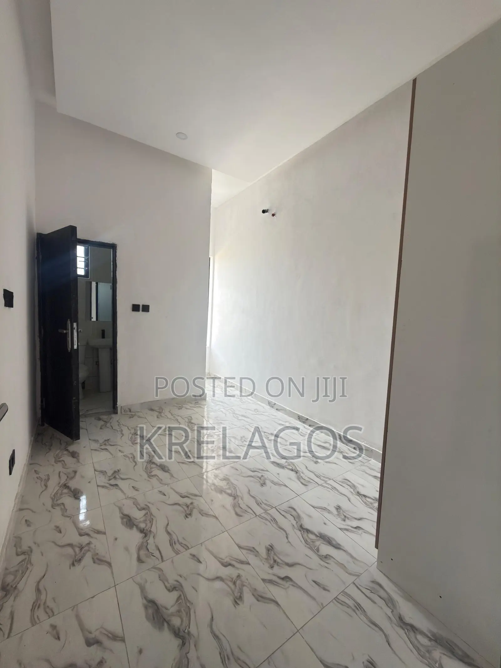 3bdrm Duplex in Abraham Adesanya Estate for sale in Abraham Adesanya Estate