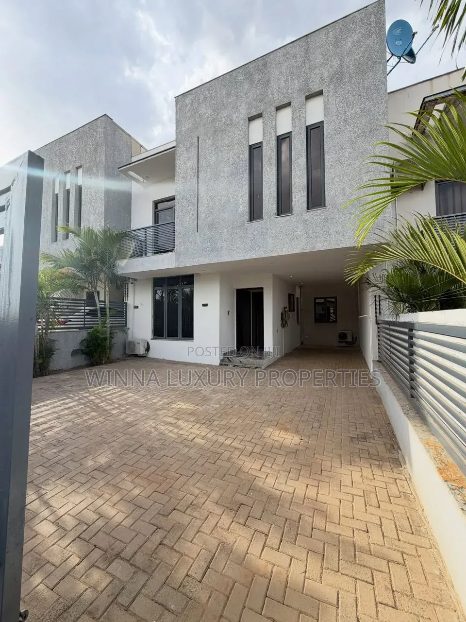 6bdrm Townhouse / Terrace in Life Camp for rent in Life Camp
