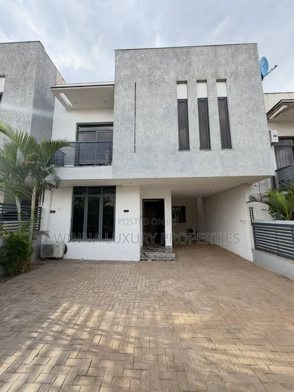 6bdrm Townhouse / Terrace in Life Camp for rent in Life Camp
