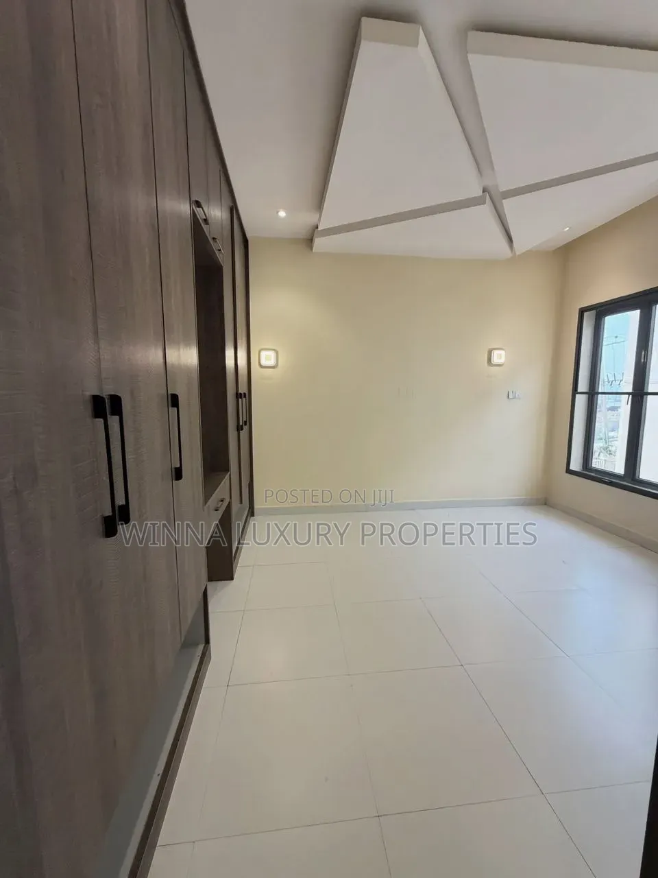 6bdrm Townhouse / Terrace in Life Camp for rent in Life Camp