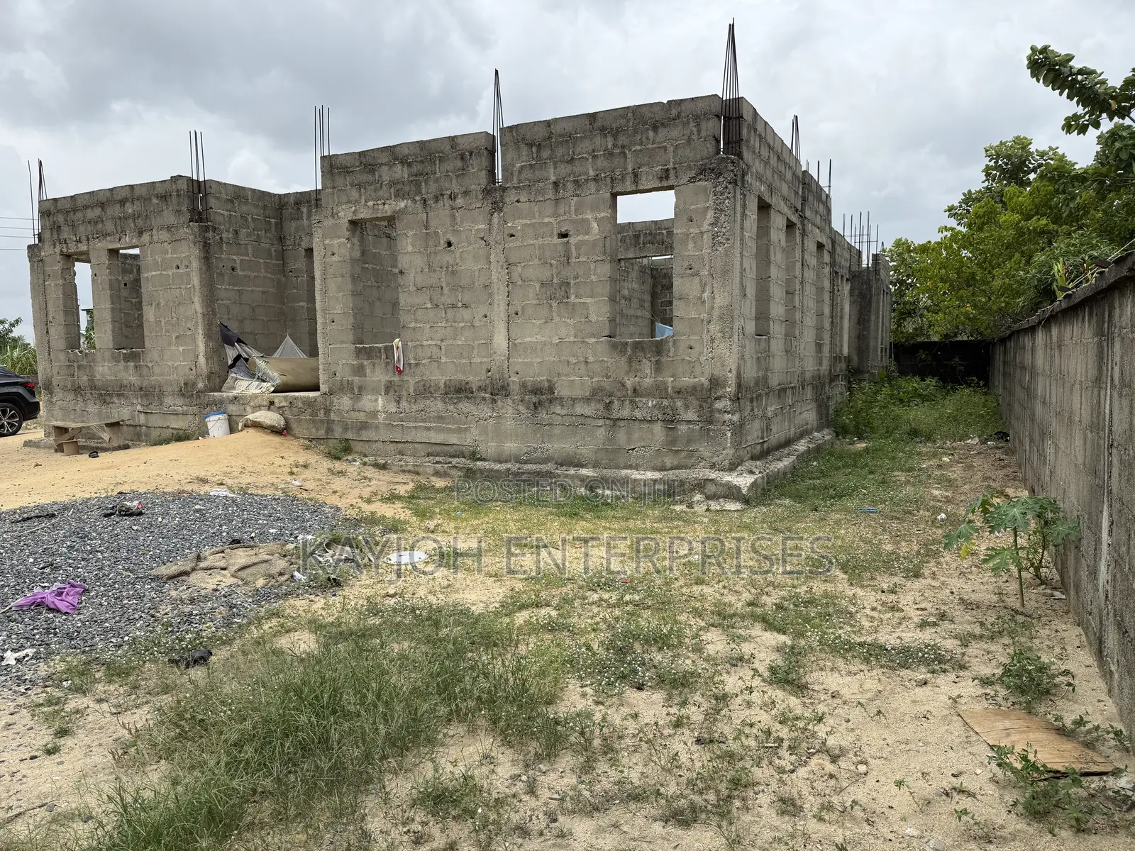 Incomplete 5bedroom Carcass in a Serene Neighborhood in Ado / Ajah