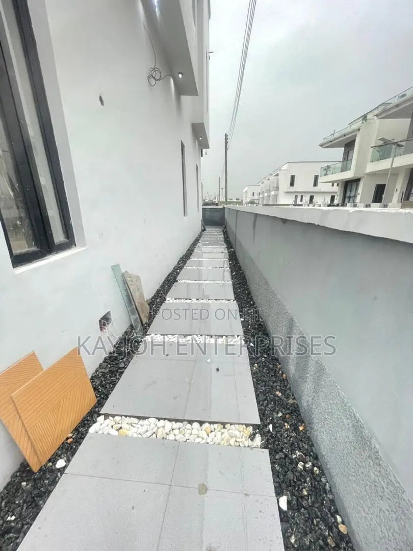 4bdrm Duplex in Olivia Court, Ado / Ajah for sale in Ado / Ajah