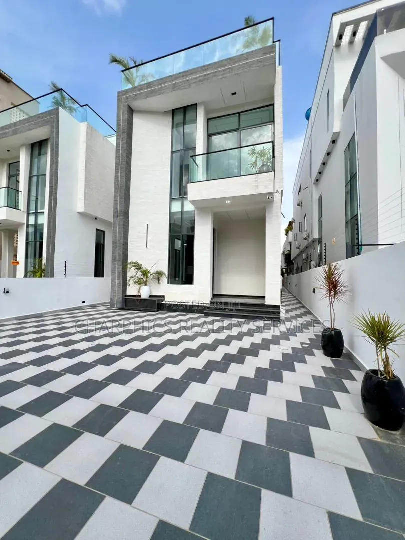 5bdrm Duplex in Osapa london for sale in Osapa london
