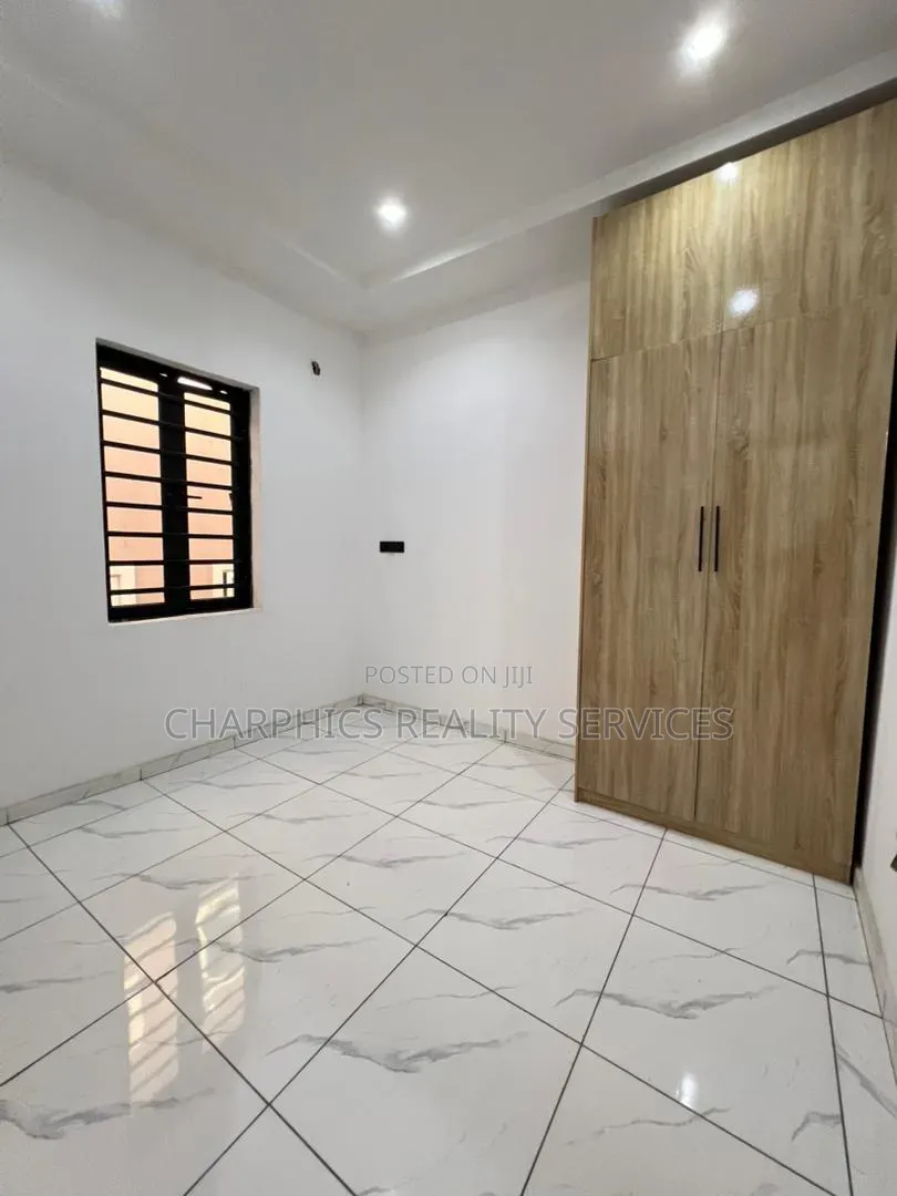 4bdrm Duplex in Off Lekki-Epe Expressway for sale in Off Lekki-Epe Expressway