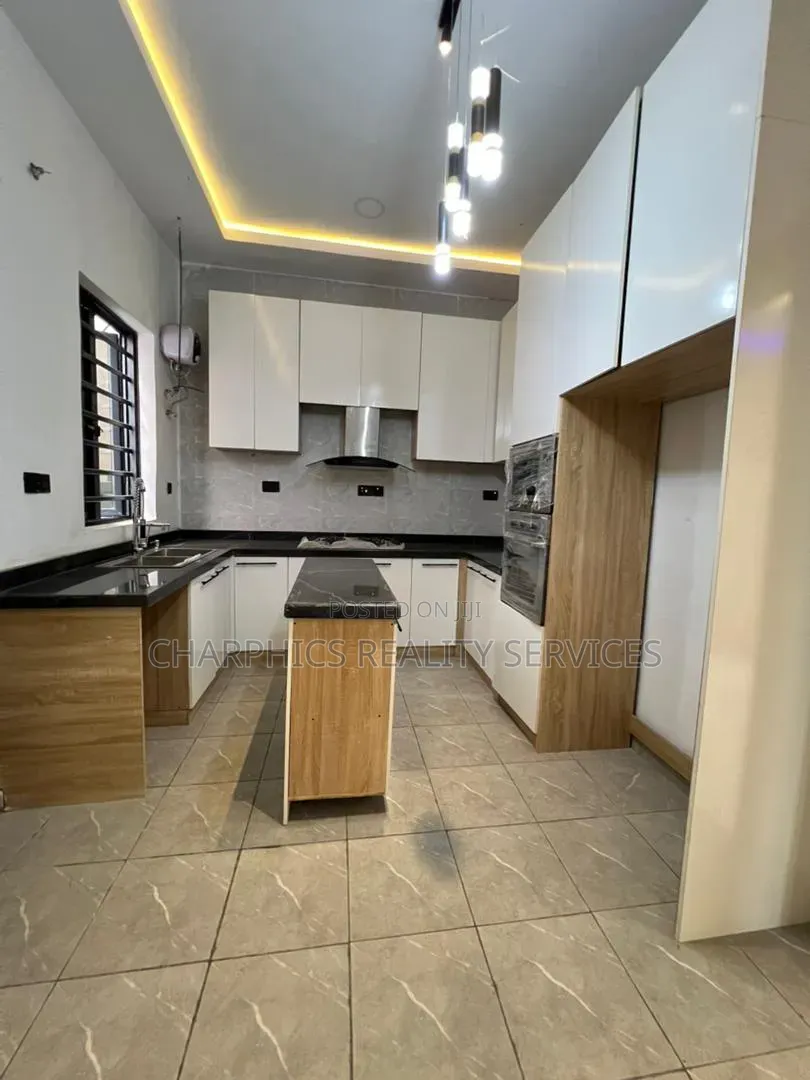 4bdrm Duplex in Off Lekki-Epe Expressway for sale in Off Lekki-Epe Expressway