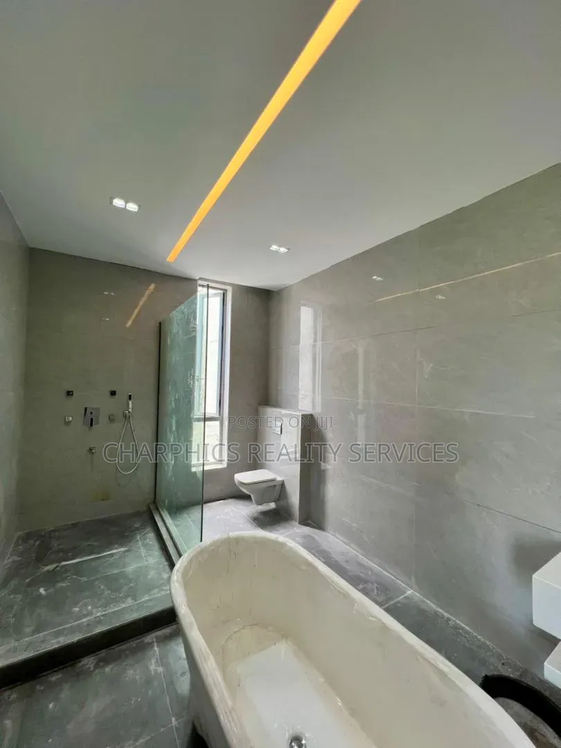 5bdrm Duplex in Ikoyi S.W for sale in Ikoyi S.W