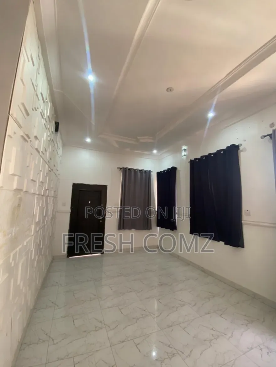 Mini Flat in Chevy View Chevron for rent in Chevron