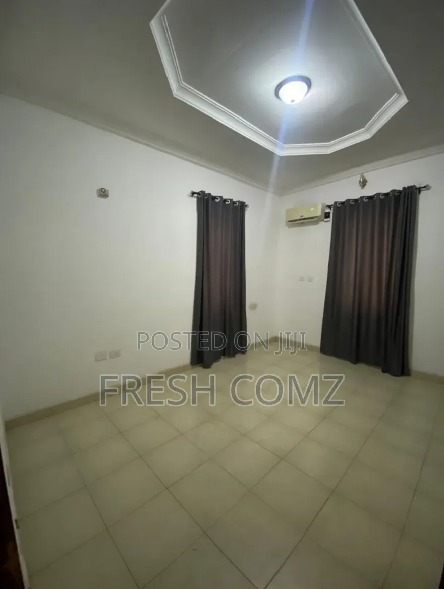Mini Flat in Chevy View Chevron for rent in Chevron