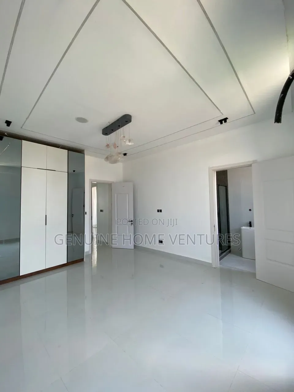 5bdrm Duplex in Lekki Phase One for sale in Lekki Phase 1