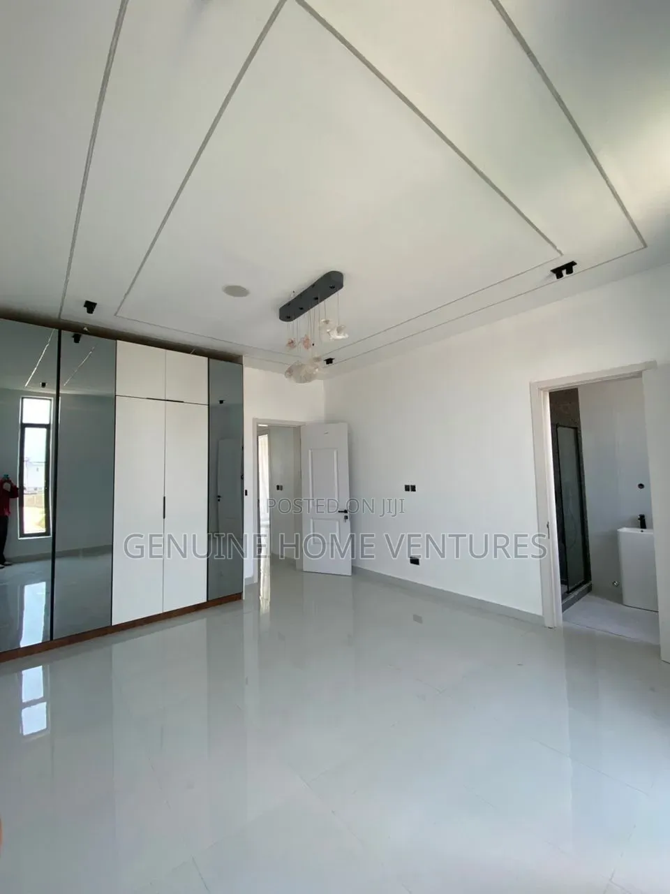 5bdrm Duplex in Lekki Phase One for sale in Lekki Phase 1