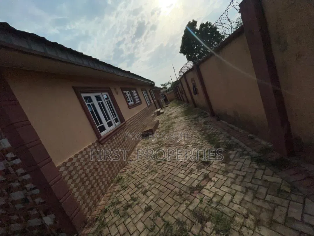 Furnished 7bdrm House in Jiboye Apata Area, Oyo for sale in Oyo