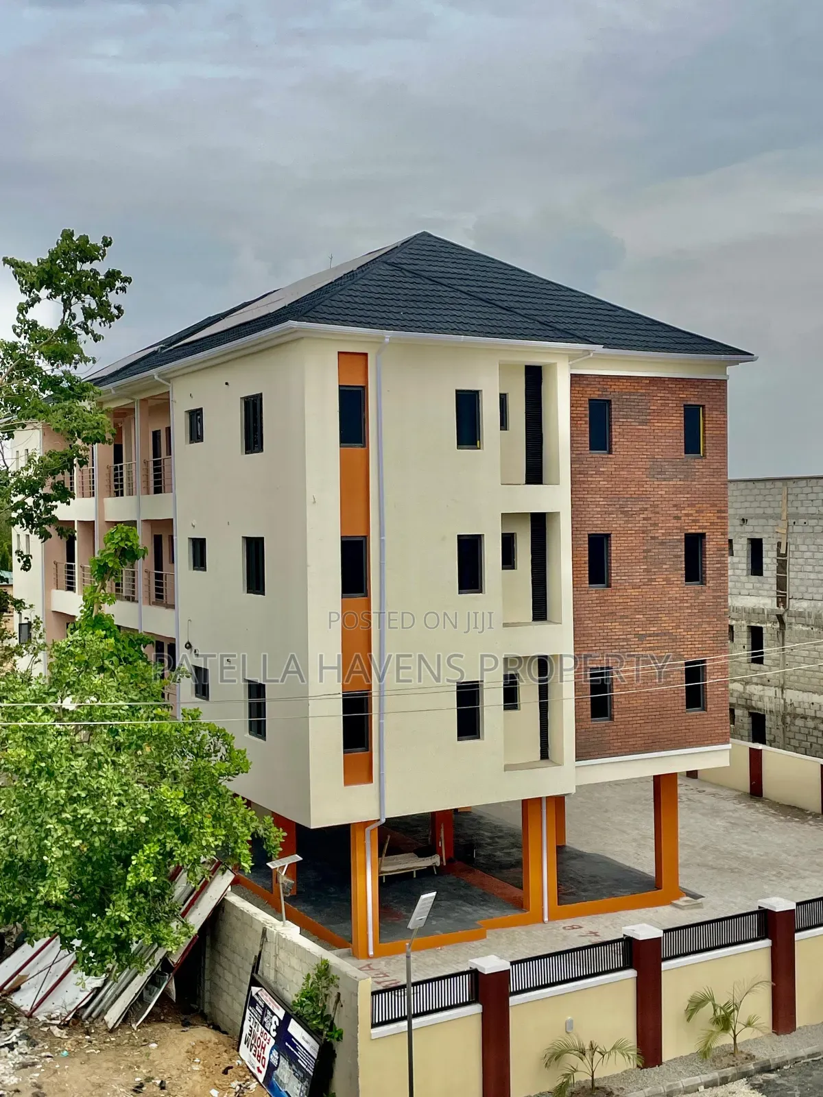 3bdrm Block of Flats in Katampe (Main) for sale in Katampe (Main)