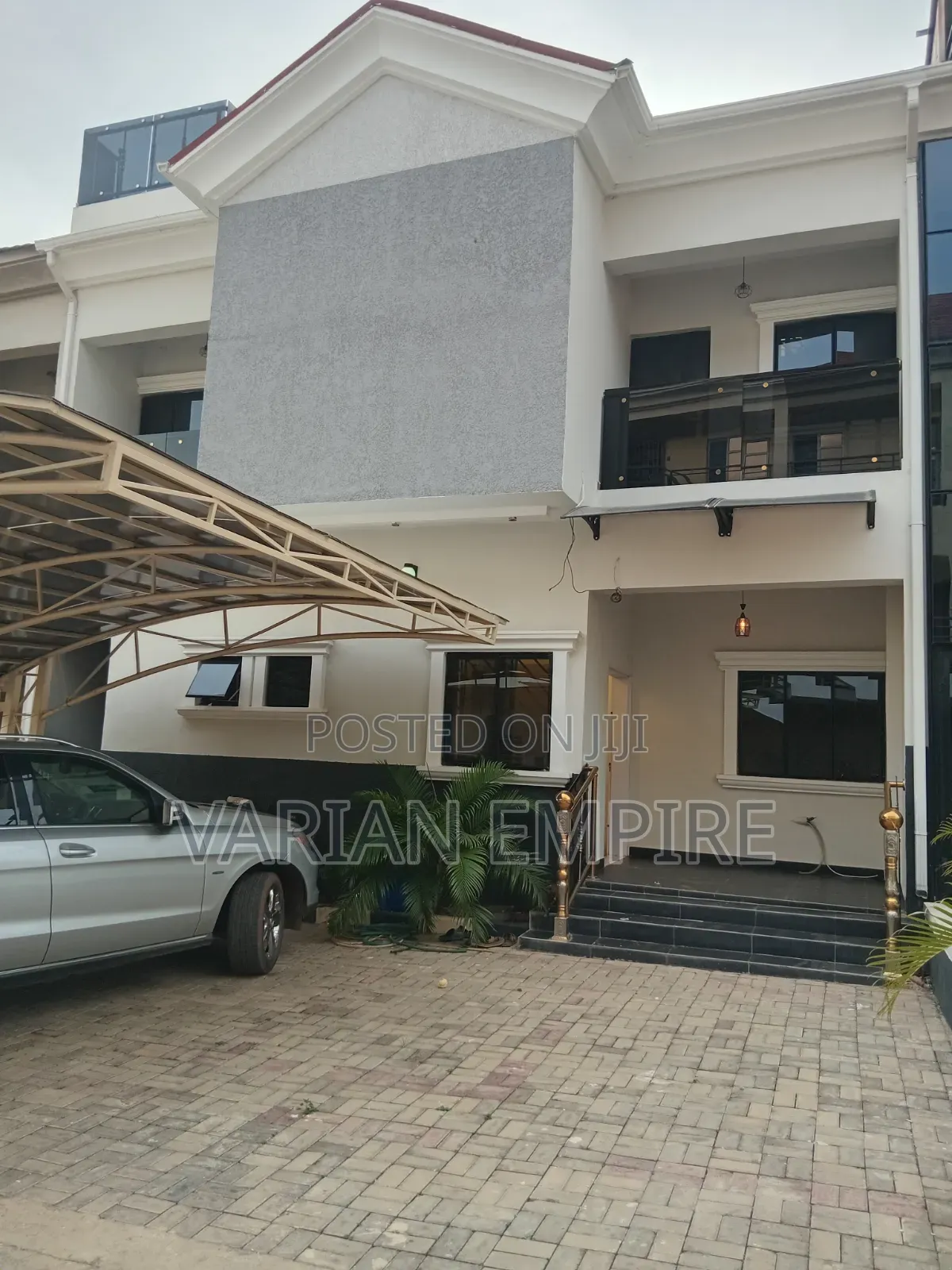 Furnished 5bdrm House in Life Camp for sale in Life Camp