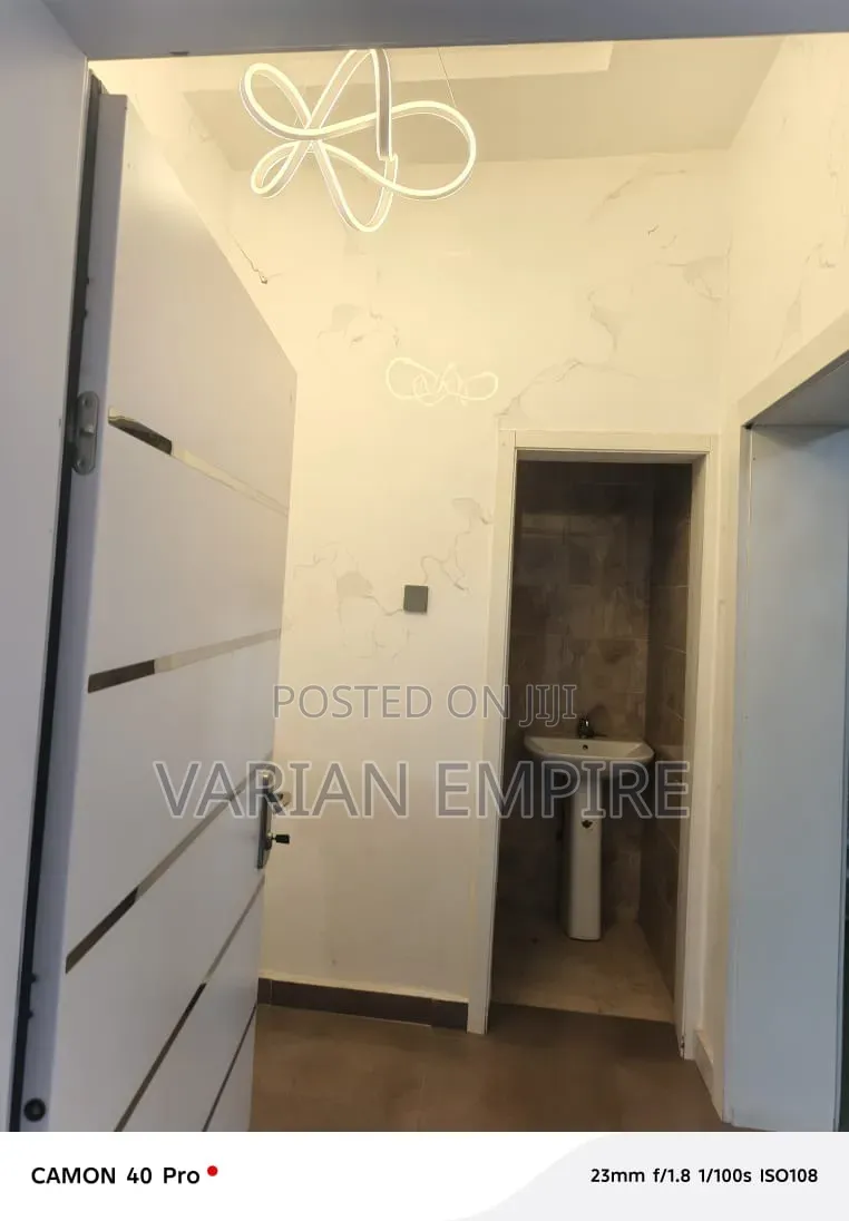 Furnished 5bdrm House in Life Camp for sale in Life Camp