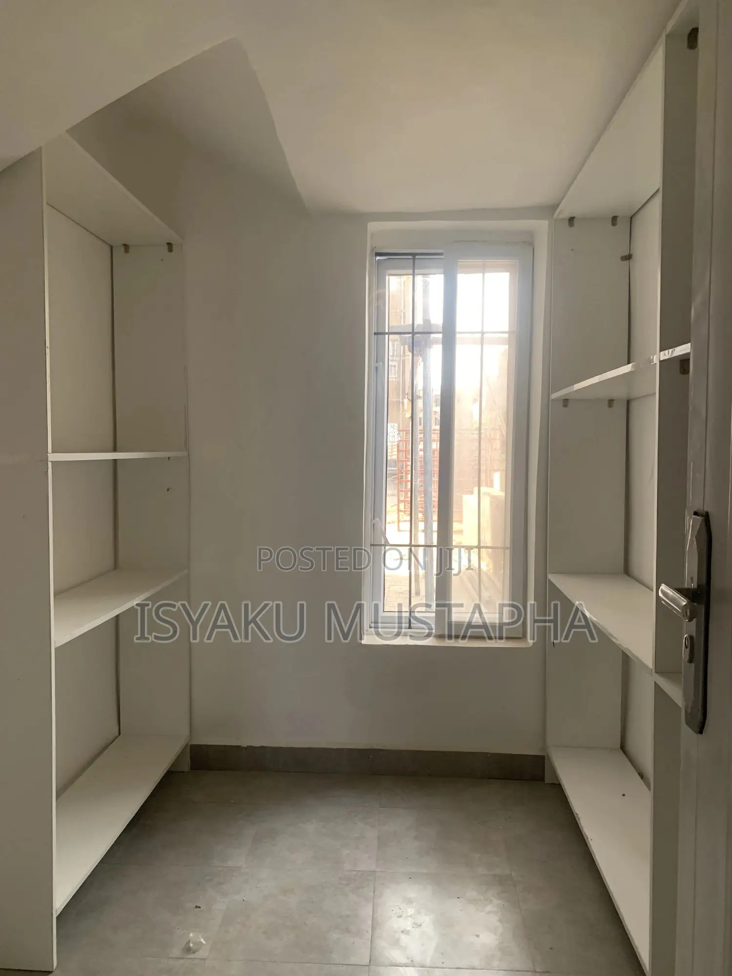 4bdrm Duplex in Kaura for rent in Kaura