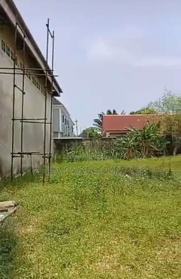 Warehouse at Parapo, Awoyaya for Lease in Awoyaya