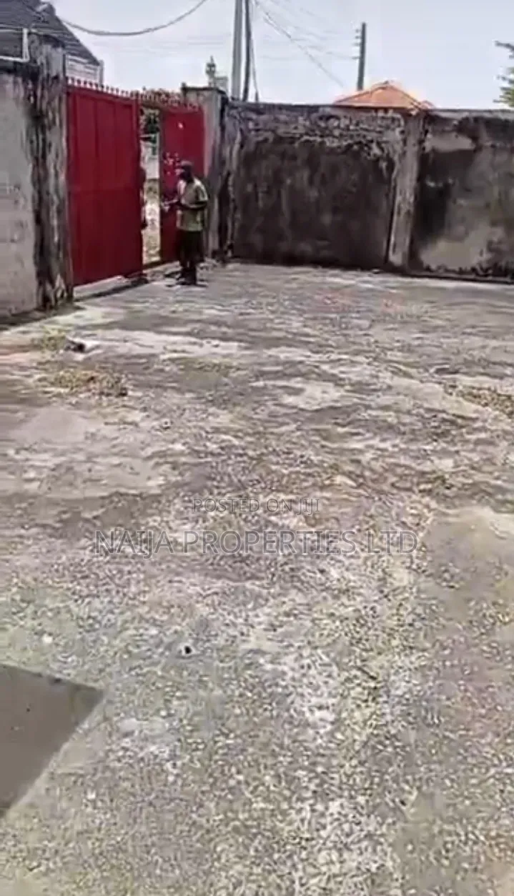 Warehouse at Parapo, Awoyaya for Lease in Awoyaya