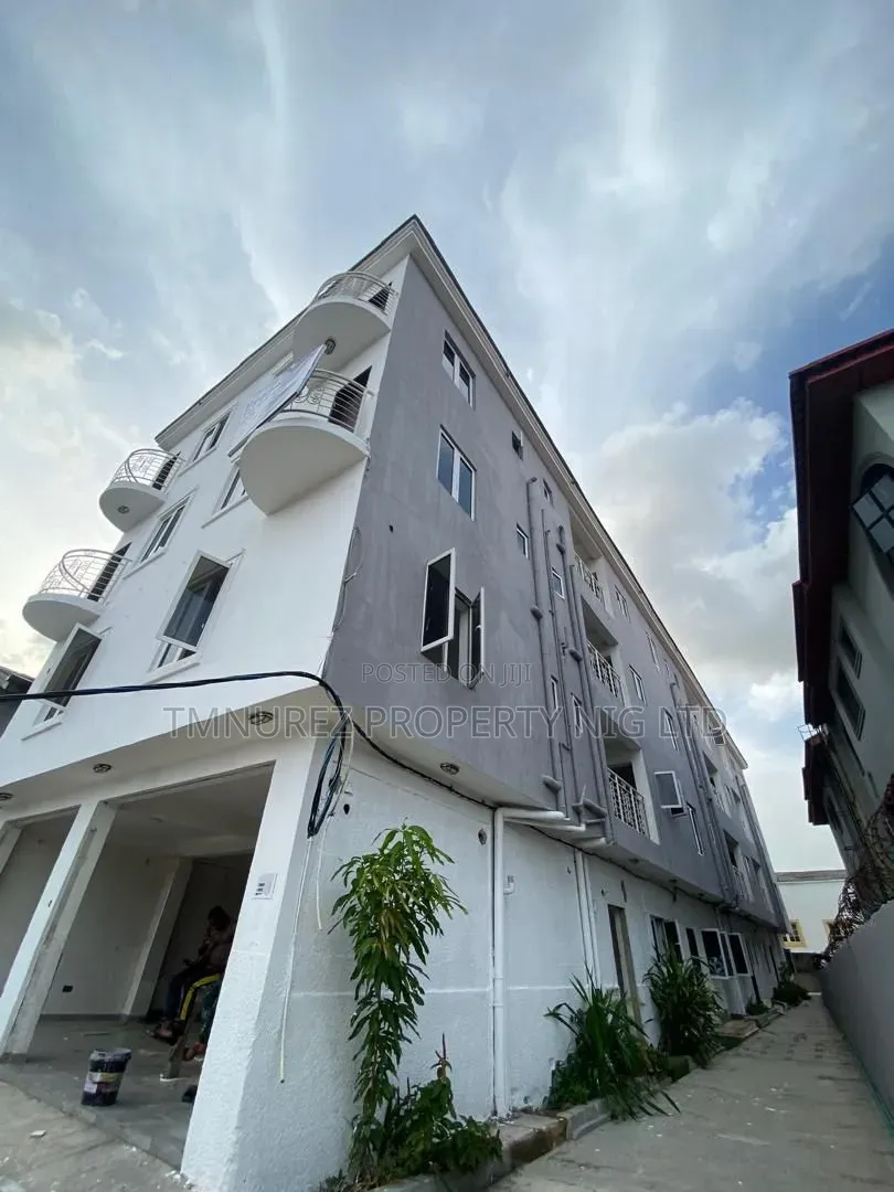2bdrm Apartment in Osapa london for rent in Osapa london