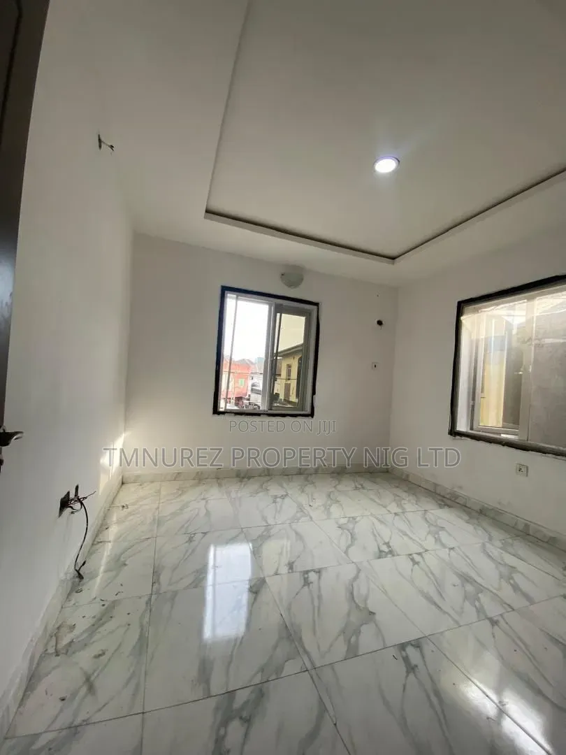 2bdrm Apartment in Osapa london for rent in Osapa london