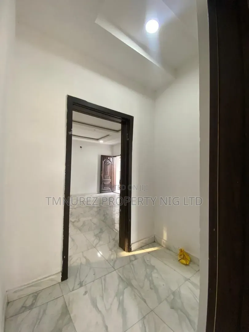 2bdrm Apartment in Osapa london for rent in Osapa london