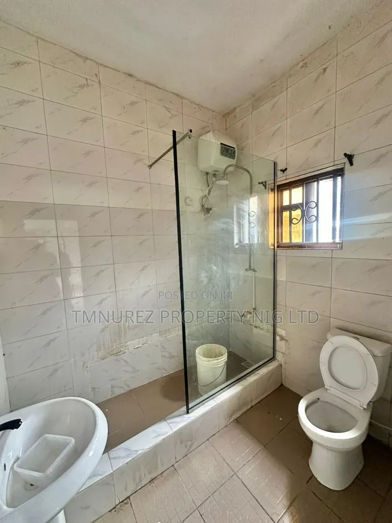 Mini Flat in Osapa london for rent in Osapa london