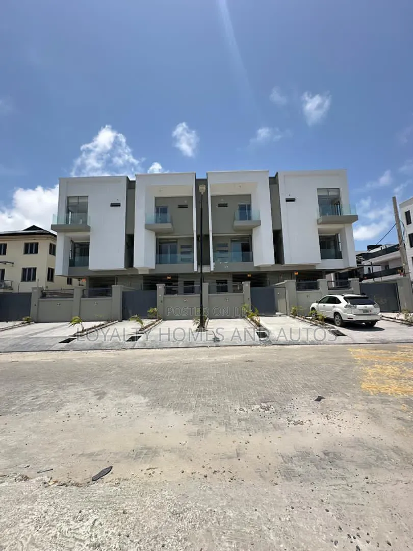 3bdrm Duplex in Lekki Phase 1 for sale in Lekki Phase 1