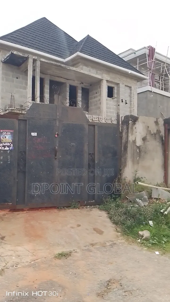 8bdrm Duplex in Gemade Estate, Ipaja / Ipaja for sale in Ipaja / Ipaja