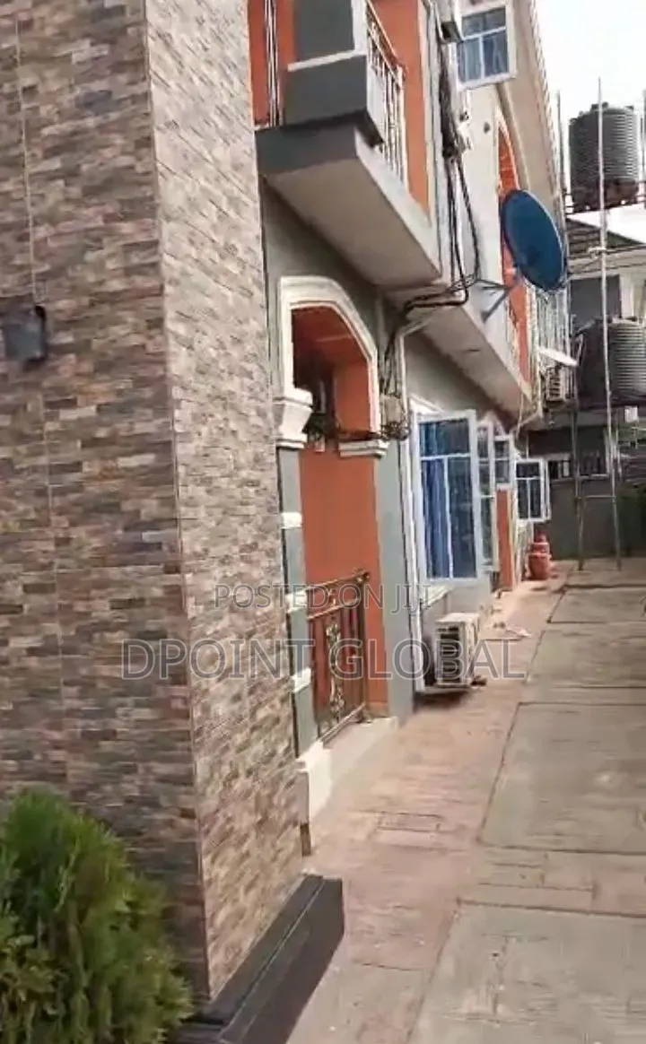 4bdrm Duplex in In Estate, Abule Egba for sale in Abule Egba