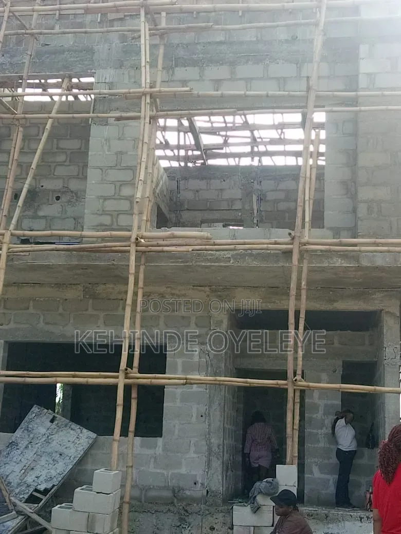 3bdrm House in Ayhome, Off Lekki-Epe Expressway for sale in Off Lekki-Epe Expressway