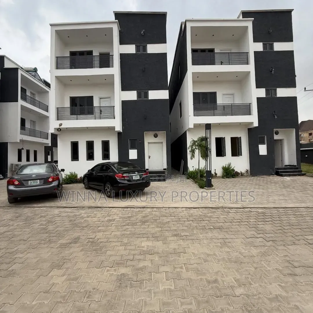 5bdrm Townhouse/Terrace in Jabi Main for sale in Jabi