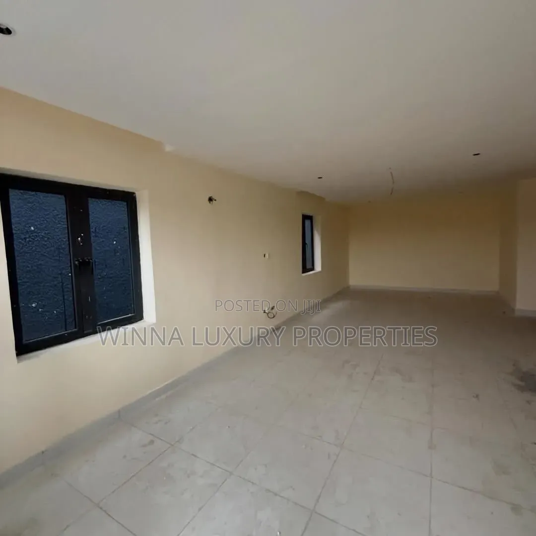 5bdrm Townhouse/Terrace in Jabi Main for sale in Jabi