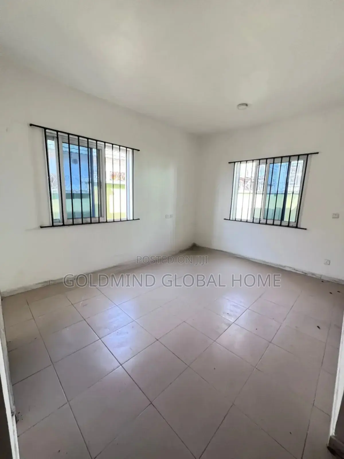 3bdrm Bungalow in Lugbe - Abuja for sale in Sabon Lugbe