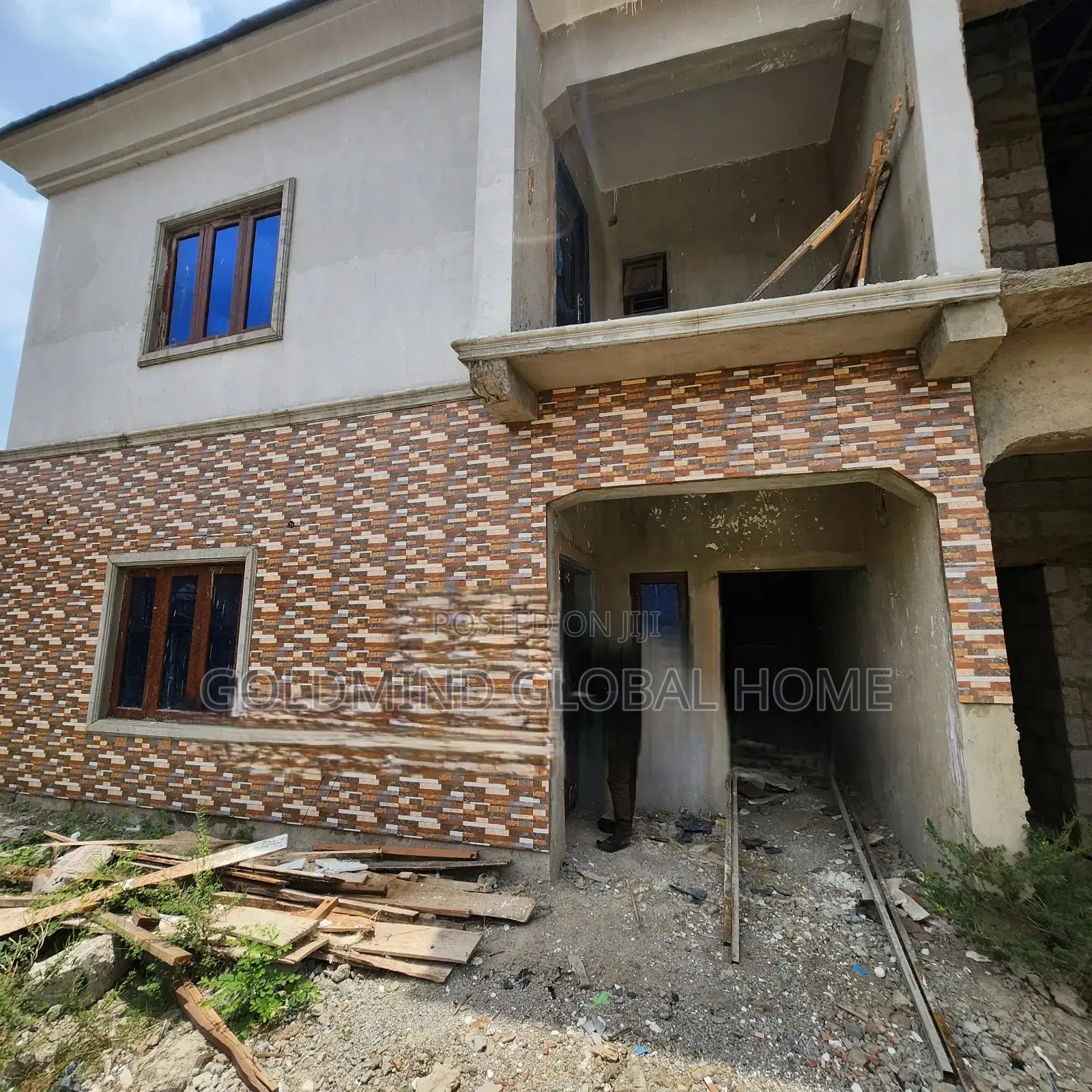 4bdrm Duplex in Lugbe - Abuja. for sale in Sabon Lugbe