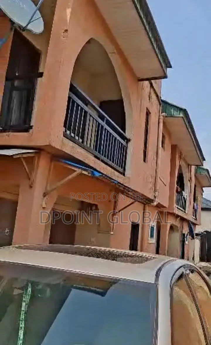 12bdrm Block of Flats in Mercy Land Estate, Baruwa for sale in Baruwa