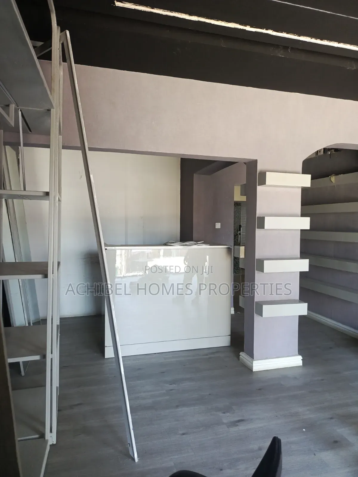 Shop Space in Lekki Phase 1 in Lekki Phase 1
