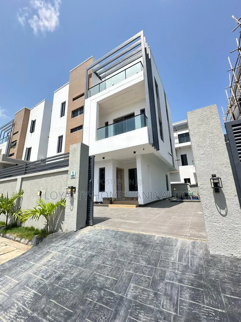 5bdrm House in Lekki Phase 1 for sale in Lekki Phase 1