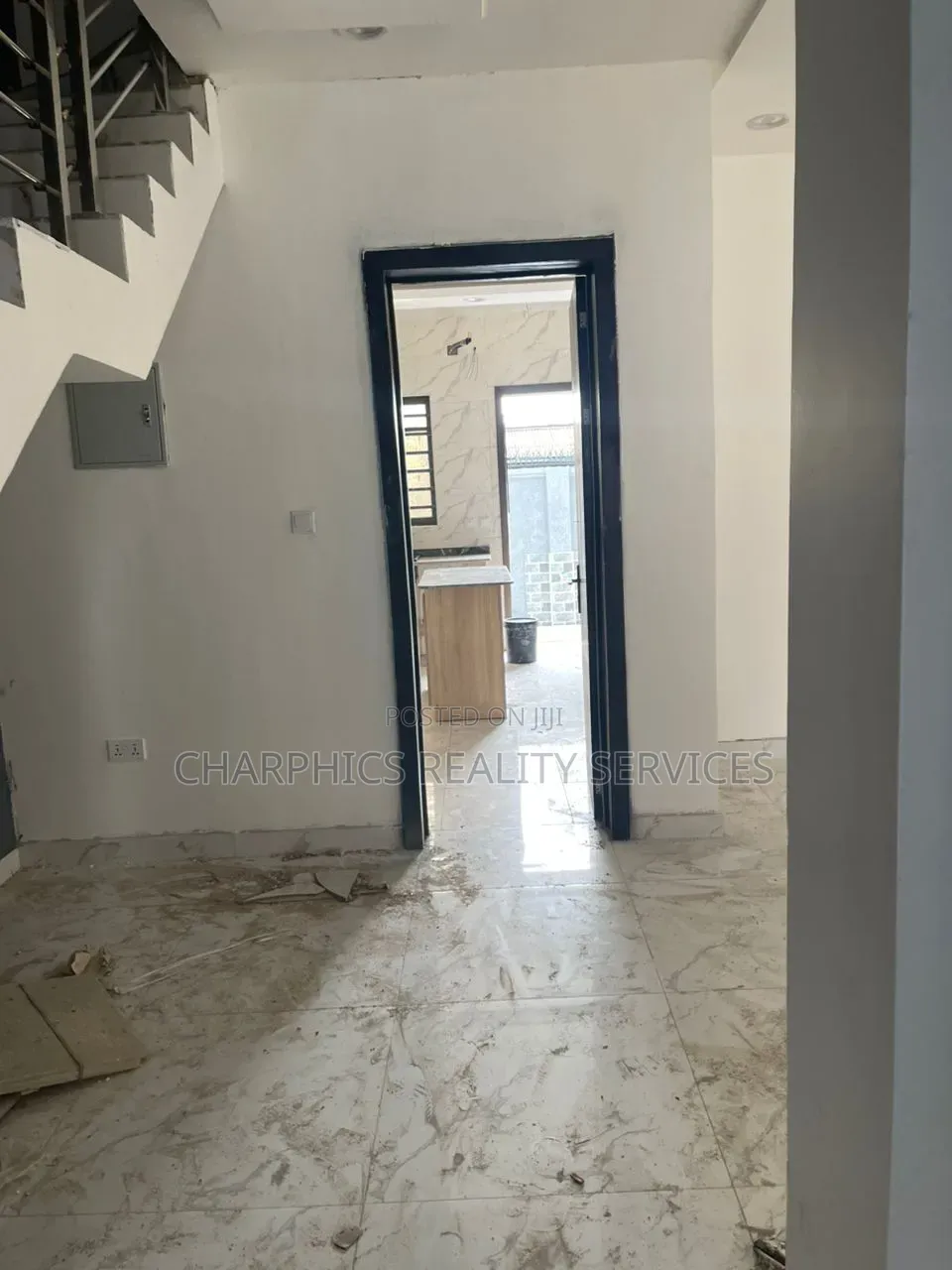 5bdrm Duplex in Mende for rent in Mende