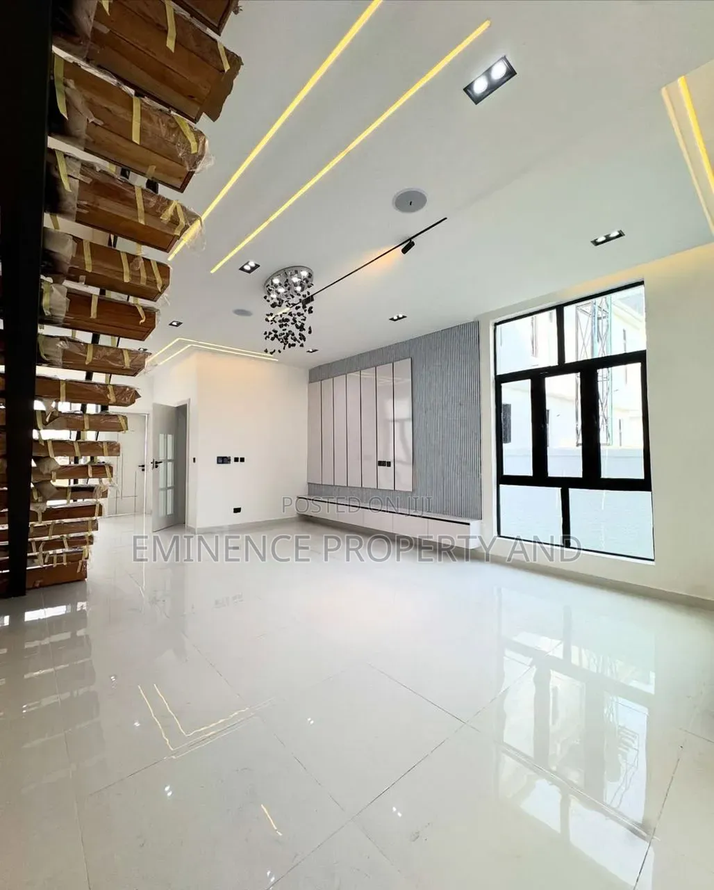 5 Bed | Ikota, Lekki (N380m) in Ologolo