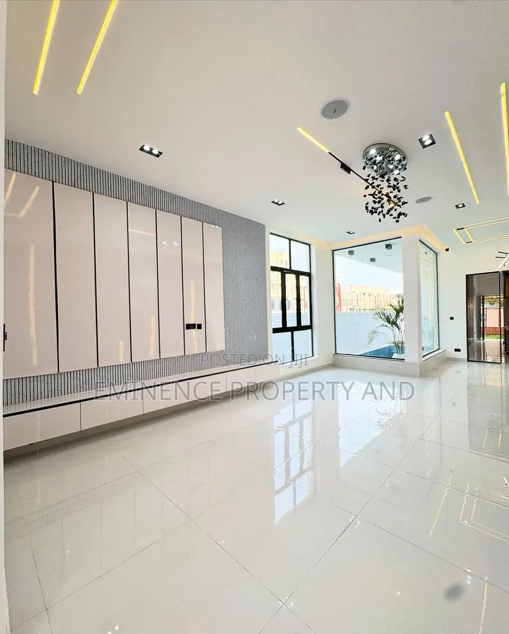 5 Bed | Ikota, Lekki (N380m) in Ologolo