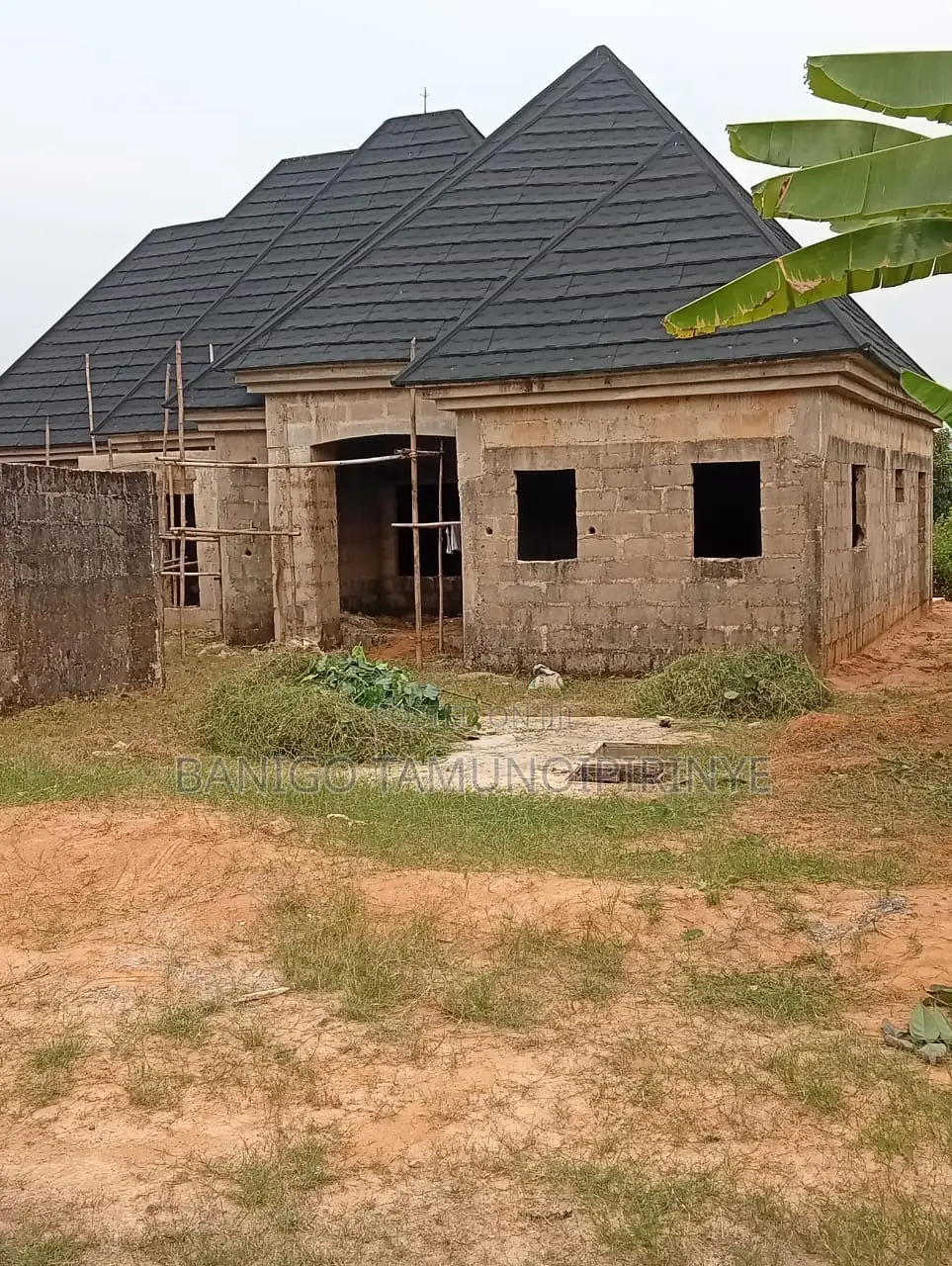 3bdrm Bungalow in Spring Road, Uyo for sale in Uyo