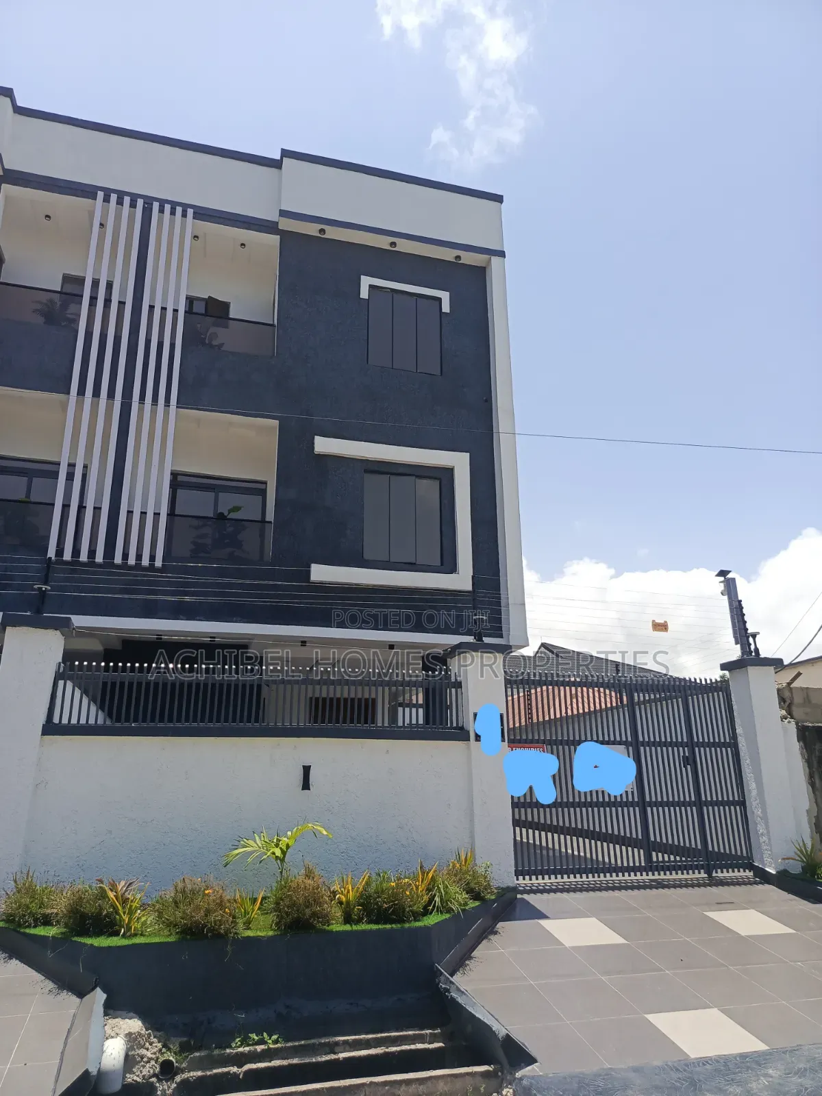 4bdrm Duplex in Off Hakeem, Lekki Phase 1 for sale in Lekki Phase 1