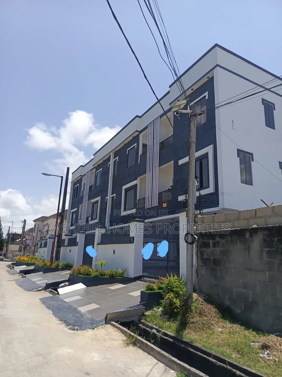 4bdrm Duplex in Off Hakeem, Lekki Phase 1 for sale in Lekki Phase 1