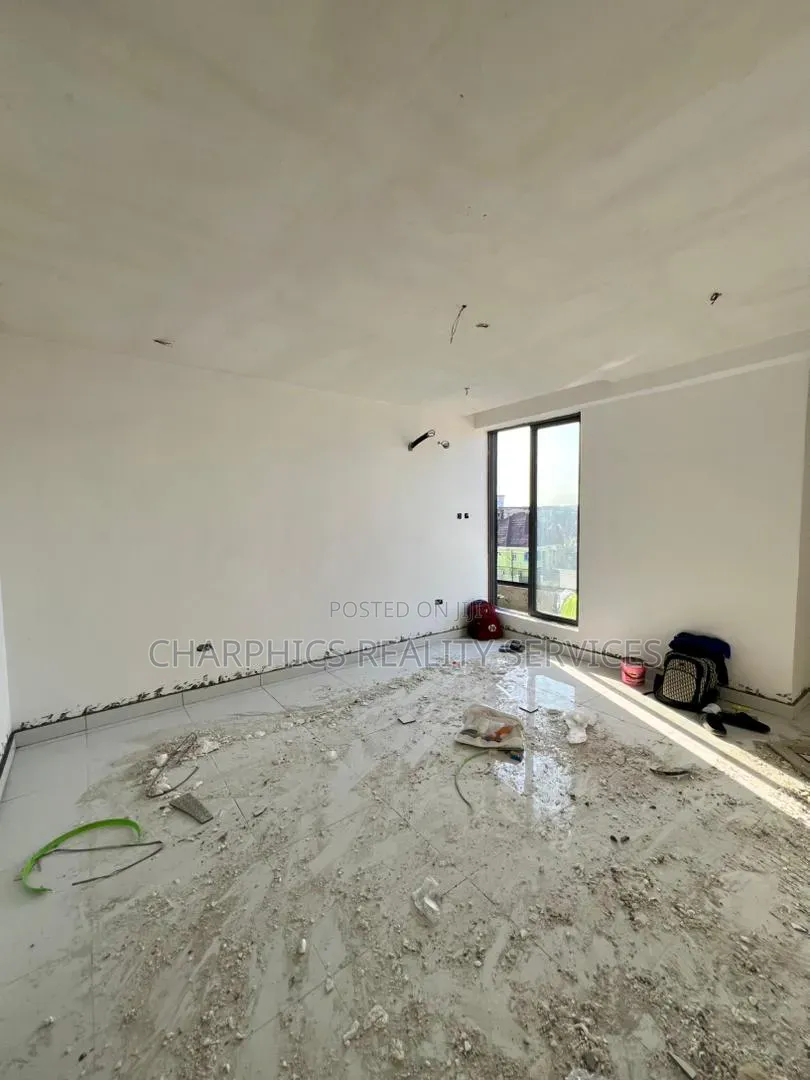 2bdrm Apartment in Chevron for sale in Chevron