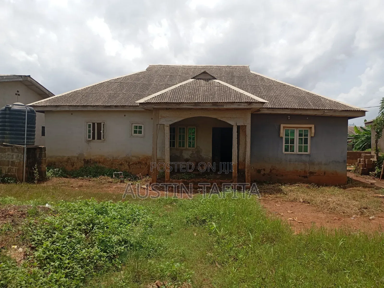 3bdrm Bungalow in Ayobo for sale in Ayobo